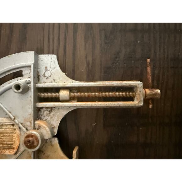 Olympia Tools 3" Corner Clamp Adjustable Angle 12-821 - works great - Picture 6 of 8